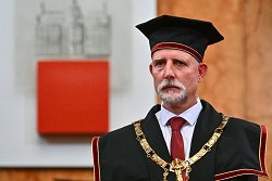 Prof. dr. Gregor Majdič prisegel kot novi rektor Univerze v Ljubljani 2
